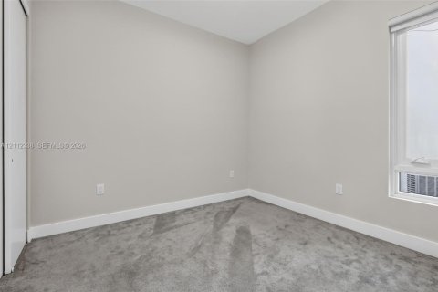 Condo in Doral, Florida, 3 bedrooms in LANDMARK  № 2431320 - photo 17