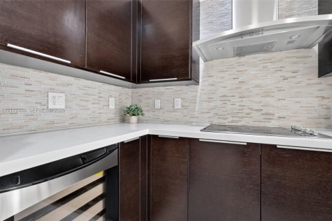 Condo in Doral, Florida, 3 bedrooms in LANDMARK  № 2431320 - photo 9