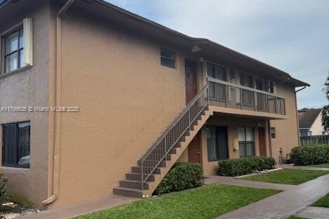 Condominio en venta en Sunrise, Florida, 2 dormitorios, 70.61 m2 № 1711583 - foto 1