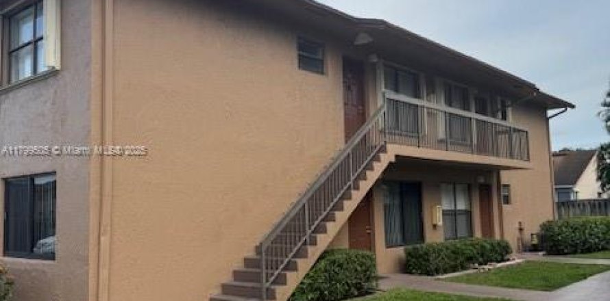 Condominio en Sunrise, Florida, 2 dormitorios № 1711583
