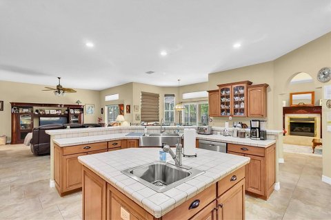Casa en venta en Hudson, Florida, 4 dormitorios, 324.69 m2 № 1630828 - foto 4