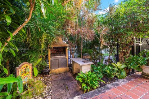 Apartamento en alquiler en Miami Beach, Florida, 1 dormitorio, 838.44 m2 № 2011787 - foto 14