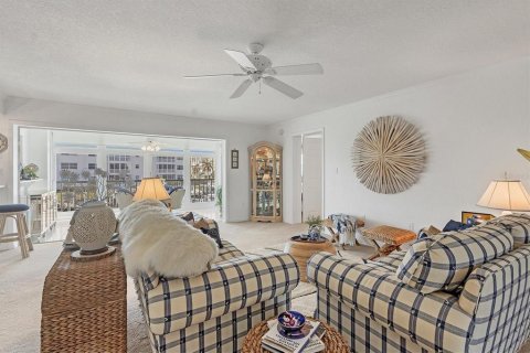 Condo in Punta Gorda, Florida, 3 bedrooms  № 1876812 - photo 13