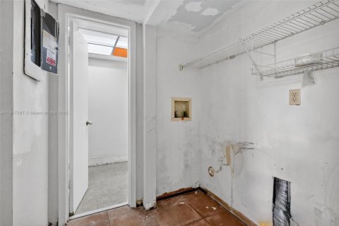 Купить таунхаус в Майами, Флорида 3 спальни, 147.16м2, № 1973951 - фото 21
