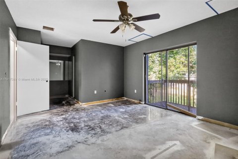 Купить таунхаус в Майами, Флорида 3 спальни, 147.16м2, № 1973951 - фото 13