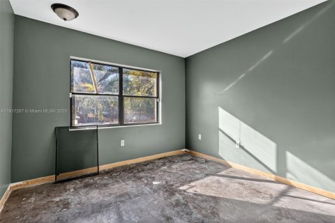 Купить таунхаус в Майами, Флорида 3 спальни, 147.16м2, № 1973951 - фото 17