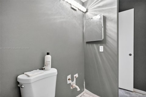 Купить таунхаус в Майами, Флорида 3 спальни, 147.16м2, № 1973951 - фото 15