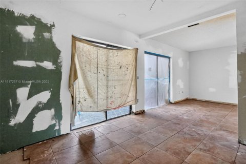 Купить таунхаус в Майами, Флорида 3 спальни, 147.16м2, № 1973951 - фото 10