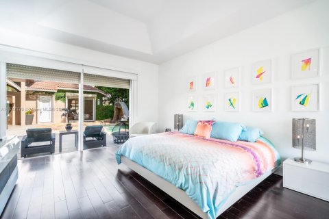 Снять в аренду виллу или дом в Уэстон, Флорида 5 спален, 356.19м2, № 1822202 - фото 12