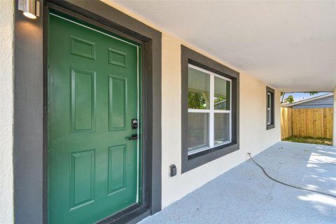 Casa en venta en Tampa, Florida, 3 dormitorios, 117.06 m2 № 1666919 - foto 7