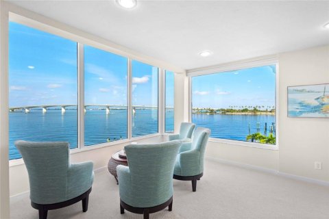 Copropriété à vendre à Sarasota, Floride: 2 chambres, 153.01 m2 № 1908776 - photo 8