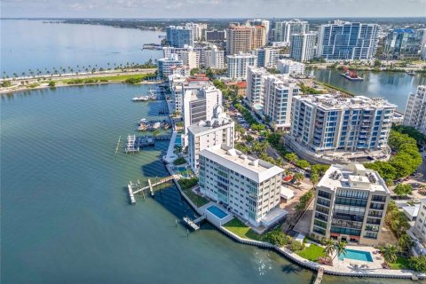 Copropriété à vendre à Sarasota, Floride: 2 chambres, 153.01 m2 № 1908776 - photo 1