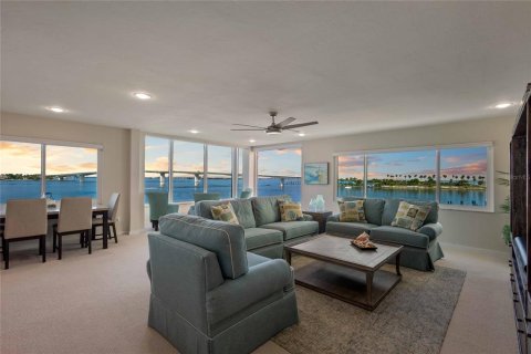 Copropriété à vendre à Sarasota, Floride: 2 chambres, 153.01 m2 № 1908776 - photo 4