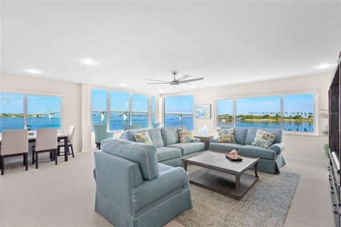 Copropriété à vendre à Sarasota, Floride: 2 chambres, 153.01 m2 № 1908776 - photo 6