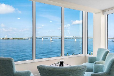 Copropriété à vendre à Sarasota, Floride: 2 chambres, 153.01 m2 № 1908776 - photo 9