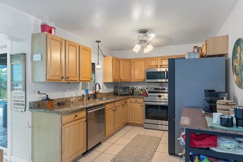 Villa ou maison à vendre à Pompano Beach, Floride: 3 chambres, 167.87 m2 № 2188735 - photo 11