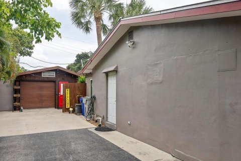 Villa ou maison à vendre à Pompano Beach, Floride: 3 chambres, 167.87 m2 № 2188735 - photo 27