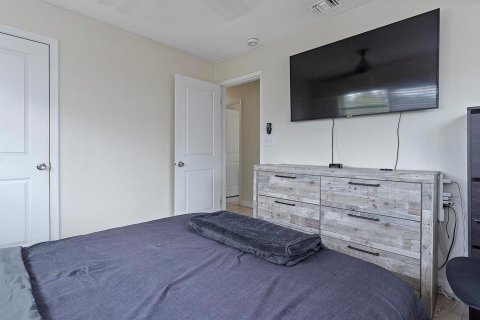 Villa ou maison à vendre à Pompano Beach, Floride: 3 chambres, 167.87 m2 № 2188735 - photo 21