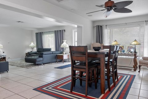 Villa ou maison à vendre à Pompano Beach, Floride: 3 chambres, 167.87 m2 № 2188735 - photo 9