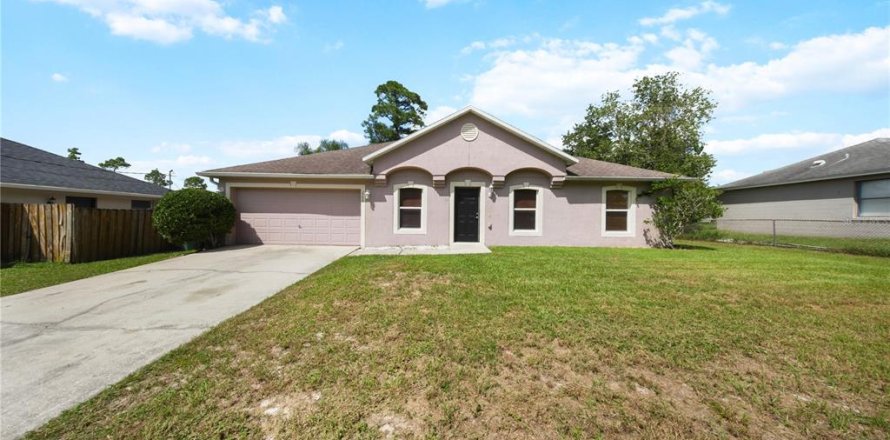 Villa ou maison à Deltona, Floride 3 chambres, 150.5 m2 № 2425972