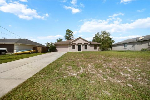 Villa ou maison à louer à Deltona, Floride: 3 chambres, 150.5 m2 № 2425972 - photo 2