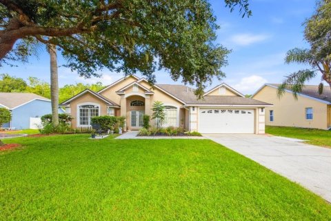 House in Davenport, Florida 3 bedrooms, 168.06 sq.m. № 2299524