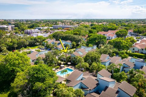 Townhouse in Boca Raton, Florida 2 bedrooms, 93.37 sq.m. № 2243257