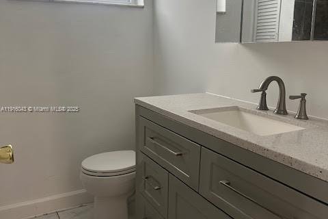 Casa en venta en Miramar, Florida, 4 dormitorios, 215.63 m2 № 2018784 - foto 4