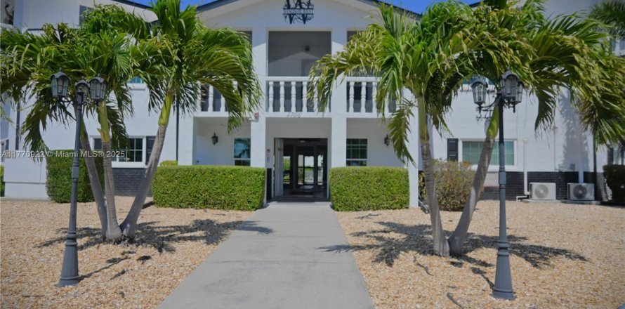 Condo à Fort Myers, Floride, 2 chambres № 1692301