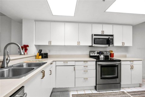 Copropriété à vendre à Daytona Beach Shores, Floride: 2 chambres, 130.06 m2 № 1816304 - photo 6