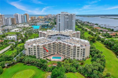 Copropriété à vendre à Daytona Beach Shores, Floride: 2 chambres, 130.06 m2 № 1816304 - photo 1