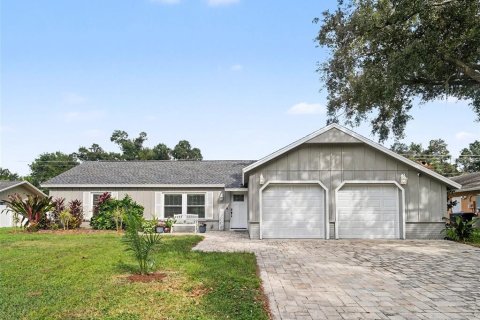 Villa ou maison à vendre à Sarasota, Floride: 3 chambres, 124.12 m2 № 2415129 - photo 2
