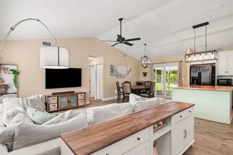 Villa ou maison à vendre à Sarasota, Floride: 3 chambres, 124.12 m2 № 2415129 - photo 7