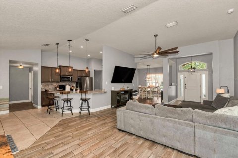 Villa ou maison à vendre à Ocala, Floride: 4 chambres, 220.55 m2 № 2295118 - photo 11