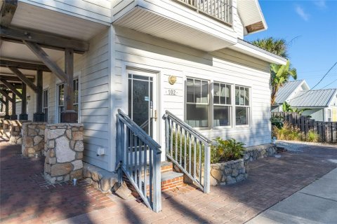 Commercial property in New Smyrna Beach, Florida 165.27 sq.m. № 1722728 - photo 3