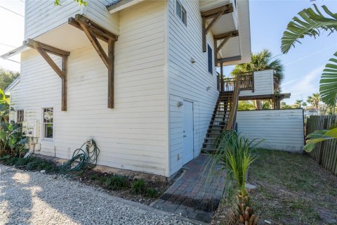 Commercial property in New Smyrna Beach, Florida 165.27 sq.m. № 1722728 - photo 15