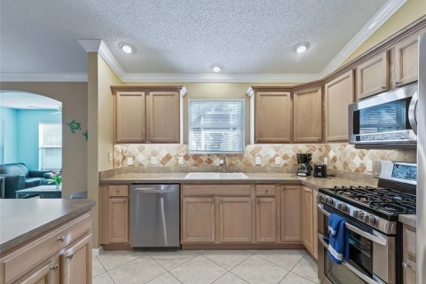 Снять в аренду виллу или дом в Те-Виллиджис, Флорида 3 спальни, 143.53м2, № 1814990 - фото 9