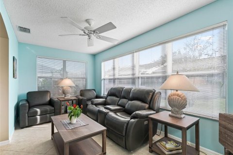 Снять в аренду виллу или дом в Те-Виллиджис, Флорида 3 спальни, 143.53м2, № 1814990 - фото 11