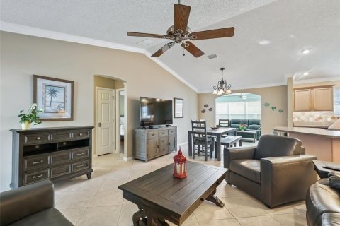 Снять в аренду виллу или дом в Те-Виллиджис, Флорида 3 спальни, 143.53м2, № 1814990 - фото 5