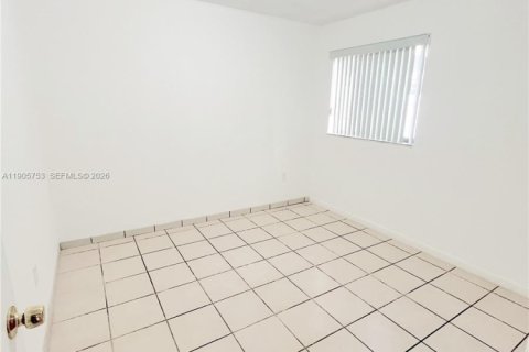 Снять в аренду кондоминиум в Хайалиа, Флорида 2 спальни, 71.07м2, № 2079972 - фото 19