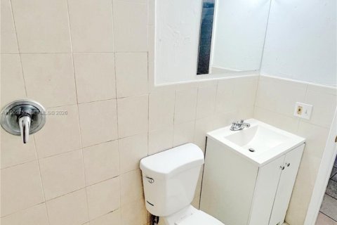 Снять в аренду кондоминиум в Хайалиа, Флорида 2 спальни, 71.07м2, № 2079972 - фото 18