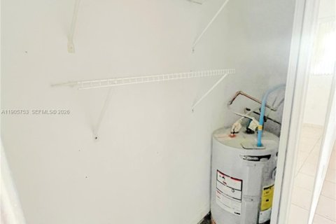 Снять в аренду кондоминиум в Хайалиа, Флорида 2 спальни, 71.07м2, № 2079972 - фото 11