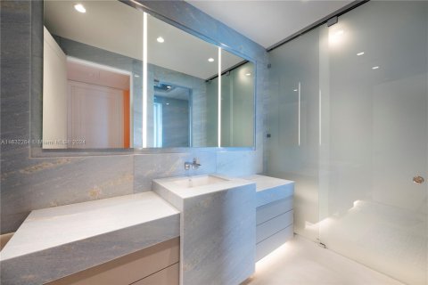 Condo in Sunny Isles Beach, Florida, 4 bedrooms  № 1293057 - photo 25