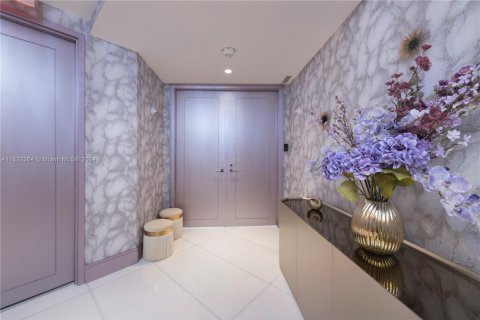 Condo in Sunny Isles Beach, Florida, 4 bedrooms  № 1293057 - photo 13