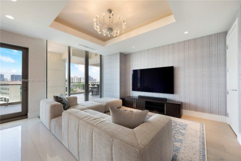 Condo in Sunny Isles Beach, Florida, 4 bedrooms  № 1293057 - photo 2