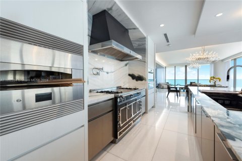 Condo in Sunny Isles Beach, Florida, 4 bedrooms  № 1293057 - photo 27