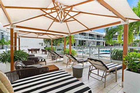 Condo in Miami, Florida, 1 bedroom  № 1934443 - photo 28