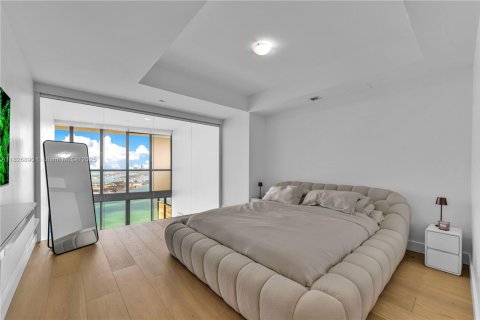 Condo in Miami, Florida, 1 bedroom  № 1934443 - photo 19