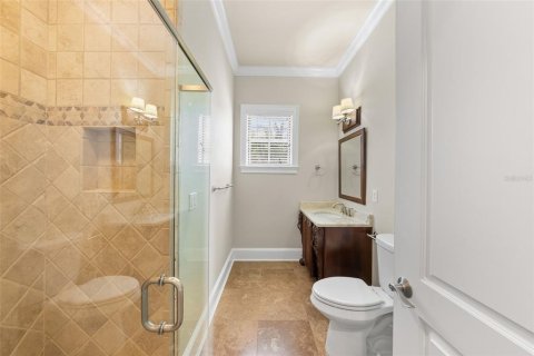 Casa en venta en Tampa, Florida, 6 dormitorios, 427.63 m2 № 1834846 - foto 18