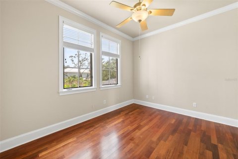 Casa en venta en Tampa, Florida, 6 dormitorios, 427.63 m2 № 1834846 - foto 28